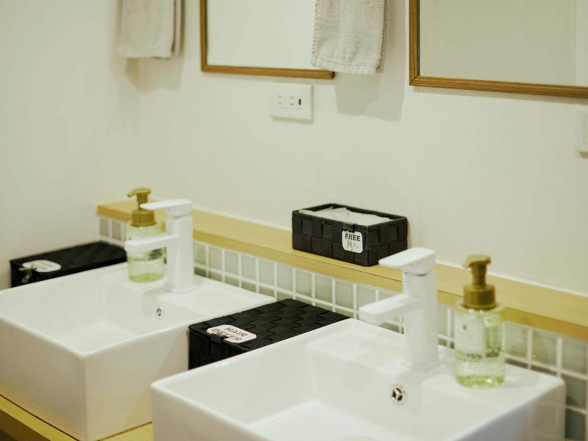 Akasaka Guesthouse Hive โตเกียว ภายนอก รูปภาพ